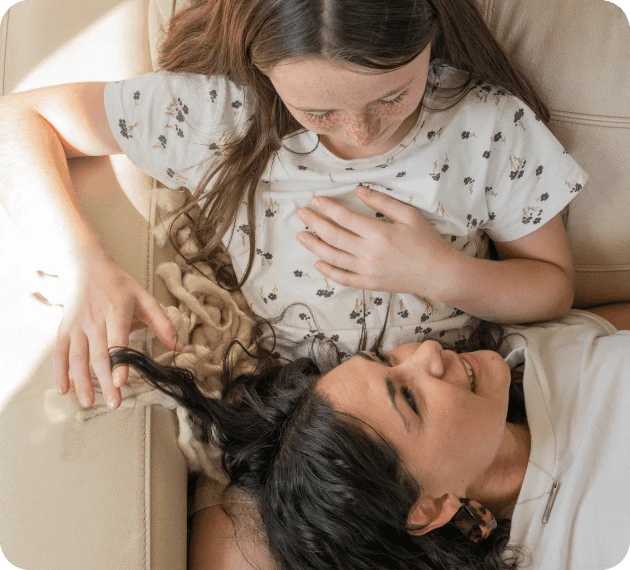 <h2><strong>Somos Softys, una compañía global con más de 45 años de experiencia en el mercado, líder en América Latina en el desarrollo de productos y soluciones para el cuidado de las personas, con diferentes marcas de higiene personal y limpieza.</strong></h2>
<p> </p>
<p>Nuestros productos de higiene y cuidado personal no solo acompañan cada etapa de la vida, sino que nacen de una profunda responsabilidad y de los valores que definen nuestro norte. Creemos que el bienestar de hoy no debe comprometer el mañana; por eso, trabajamos día a día para ser cada vez más sostenibles.</p>
